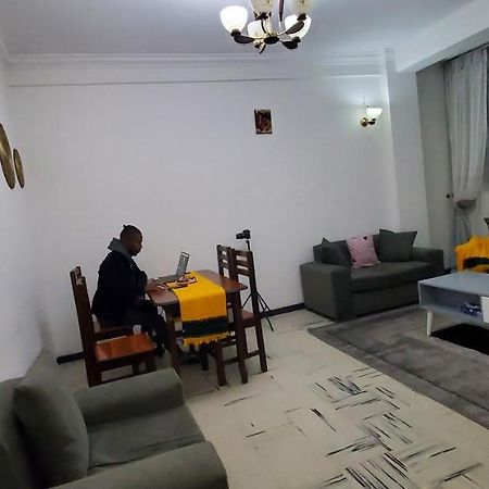 Cozy 1-Bedroom Luxury Apartment Аддис-Абеба Экстерьер фото